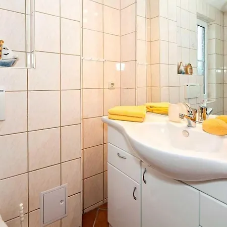 Bergstrasse Ferienaus B1 *